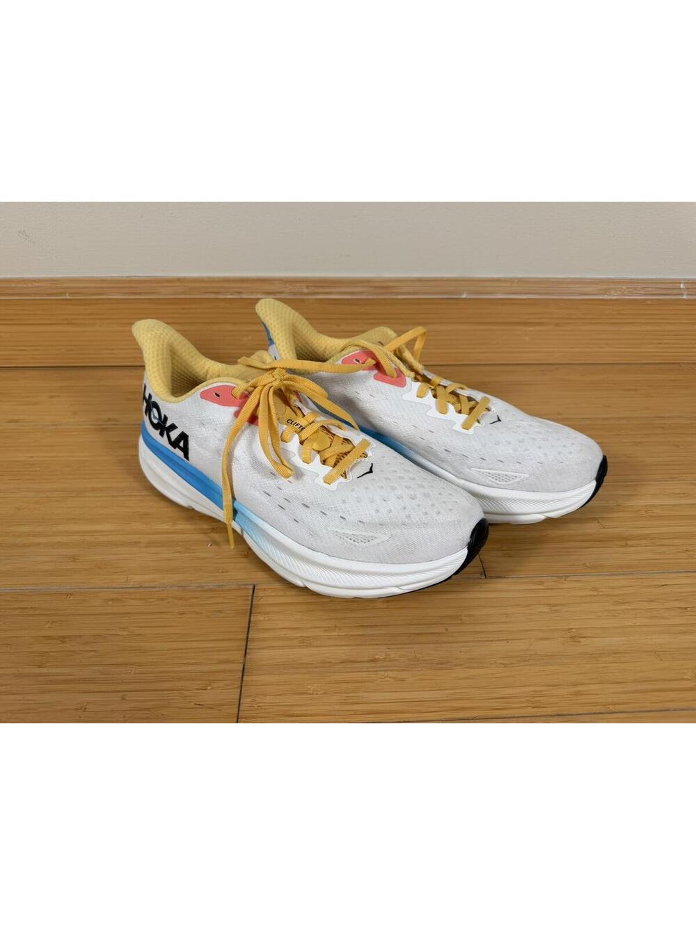 HOKA Clifton 9 Womens 9.5B Blanc de Blanc Swim Day Shoes 1127896 BSW